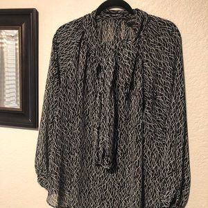 Lane Bryant plus size LS sheer blouse Sz: 14-16